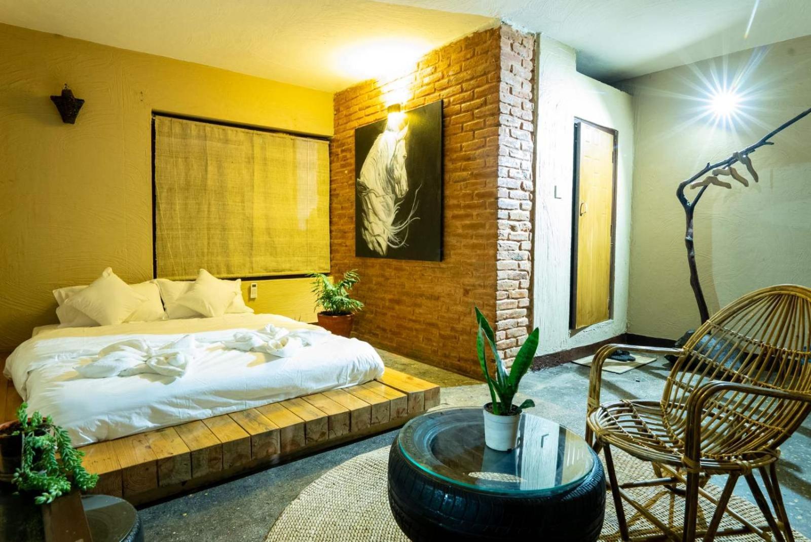 The Weavers Inn Lalitpur Extérieur photo